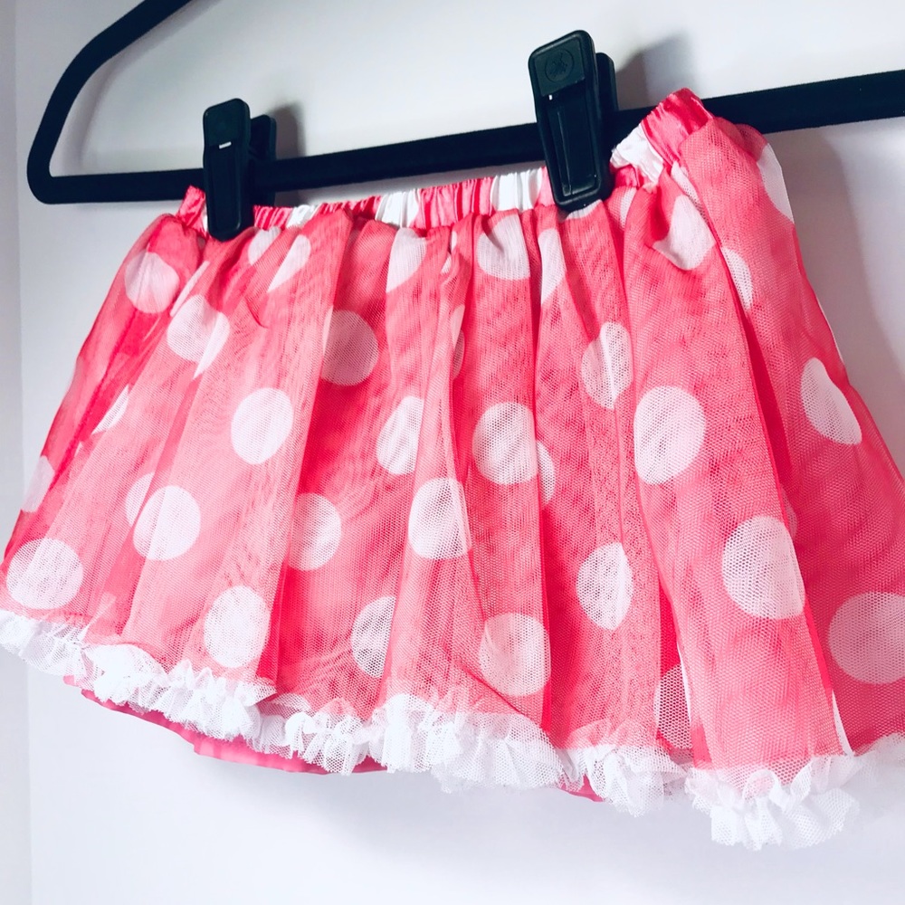 Disney Minnie Mouse pink and white polka dot skirt in size 3. Worn twice only.